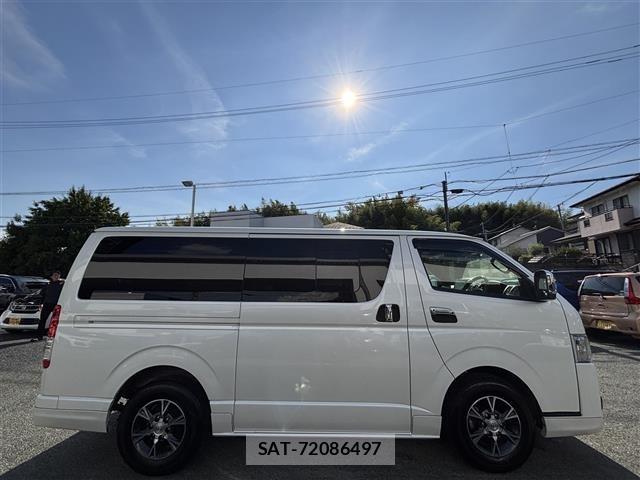 Toyota HIACE VAN 2025 8698157-22