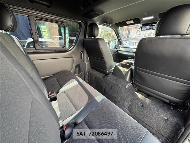 Toyota HIACE VAN 2025 8698157-23