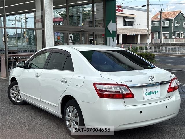 Toyota PREMIO 2013 8700775-13