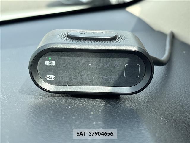 Toyota PREMIO 2013 8700775-3