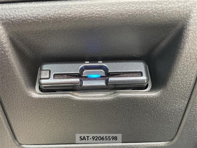 Mazda MAZDA3 2019 8909362-11