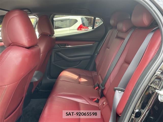 Mazda MAZDA3 2019 8909362-6