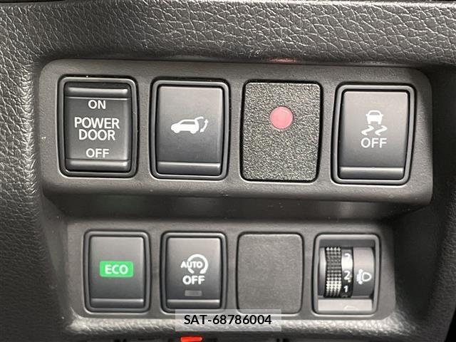 Nissan X-TRAIL 2018 8929936-12