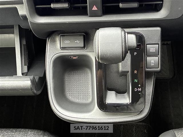 Toyota SIENTA 2025 8671858-7