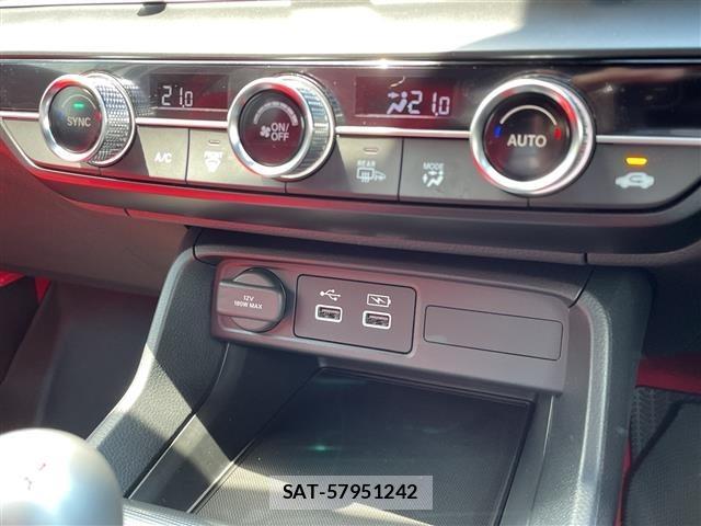 Honda CIVIC 2025 8677460-1
