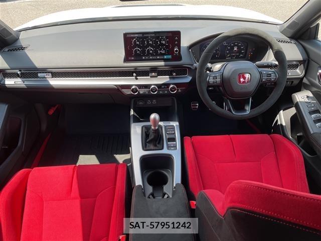 Honda CIVIC 2025 8677460-14