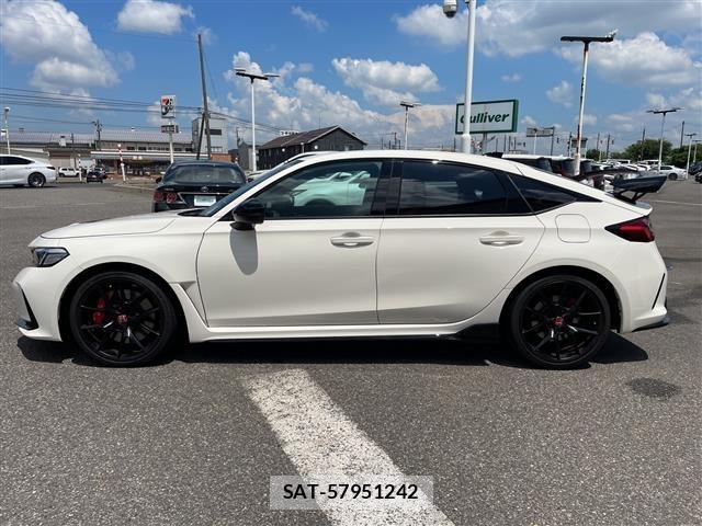 Honda CIVIC 2025 8677460-6