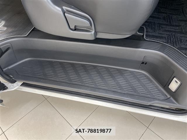 Toyota HIACE VAN 2015 8870305-22