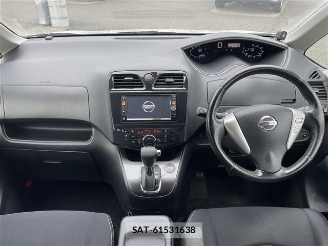 Nissan SERENA 2012 8928204-2