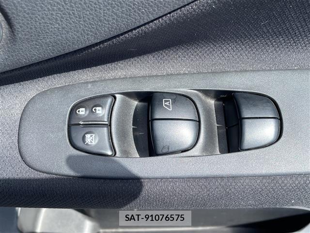 Nissan SERENA 2015 8672263-4
