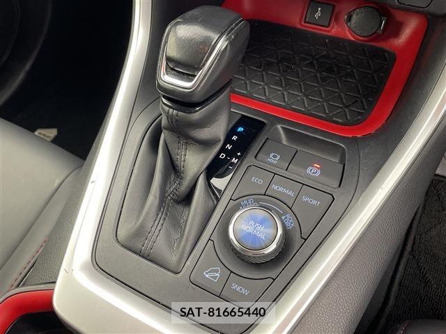 Toyota RAV4 2021 8709482-11