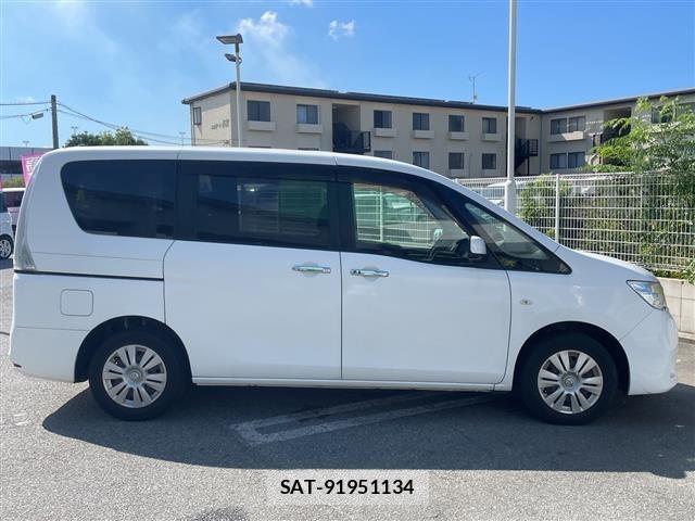 Nissan SERENA 2011 8672269-21