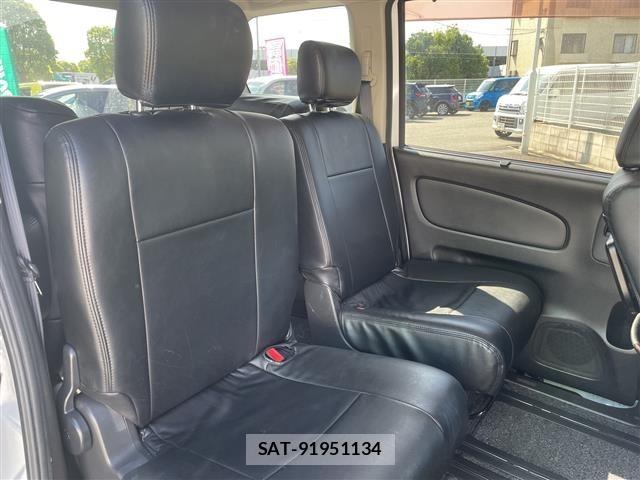 Nissan SERENA 2011 8672269-7