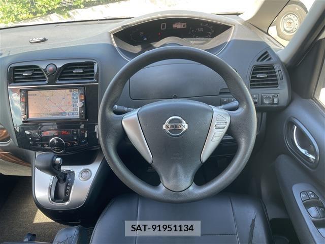 Nissan SERENA 2011 8672269-9