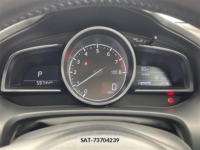 Mazda AXELA 2016 8719002-1