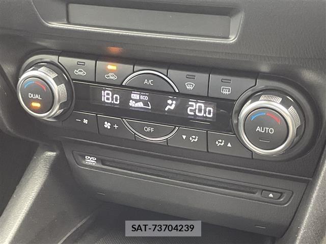 Mazda AXELA 2016 8719002-12