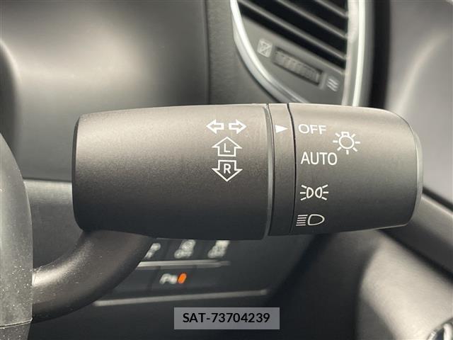 Mazda AXELA 2016 8719002-9