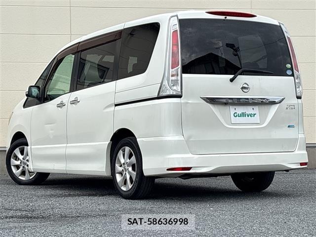 Nissan SERENA 2011 8672270-13