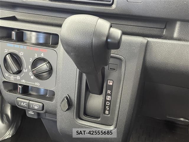Daihatsu HIJET VAN 2024 8759416-12