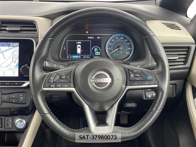 Nissan LEAF 2021 8748183-1