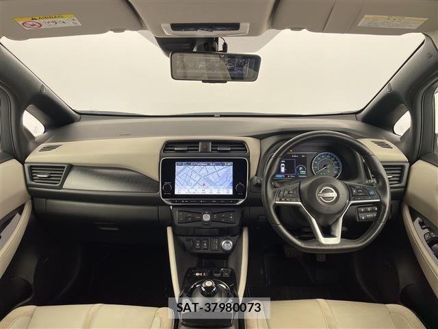 Nissan LEAF 2021 8748183-14
