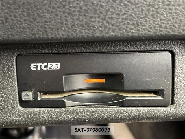 Nissan LEAF 2021 8748183-15