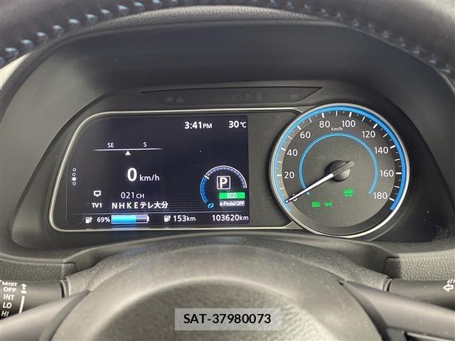 Nissan LEAF 2021 8748183-18