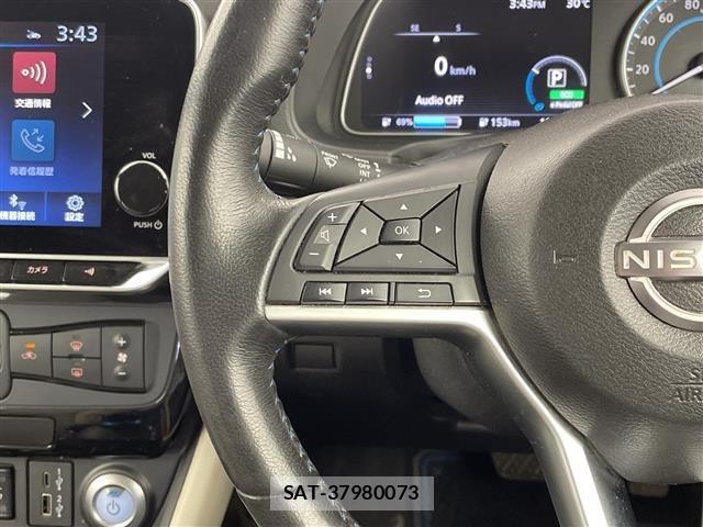 Nissan LEAF 2021 8748183-3
