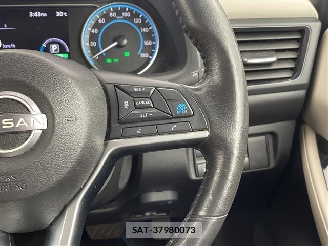 Nissan LEAF 2021 8748183-5