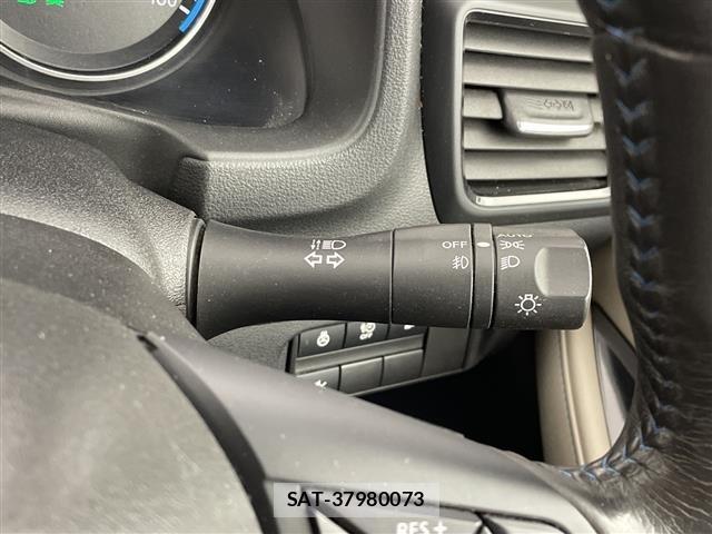 Nissan LEAF 2021 8748183-8