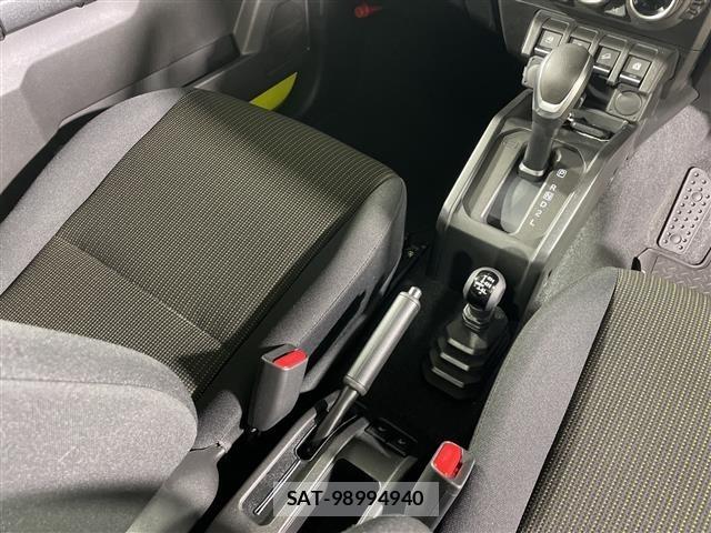 Suzuki JIMNY 2023 8933020-22