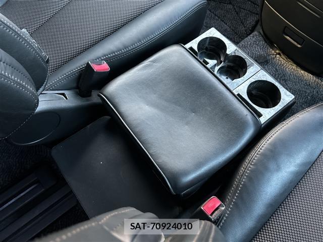 Nissan ELGRAND 2006 8709690-11