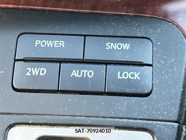 Nissan ELGRAND 2006 8709690-12