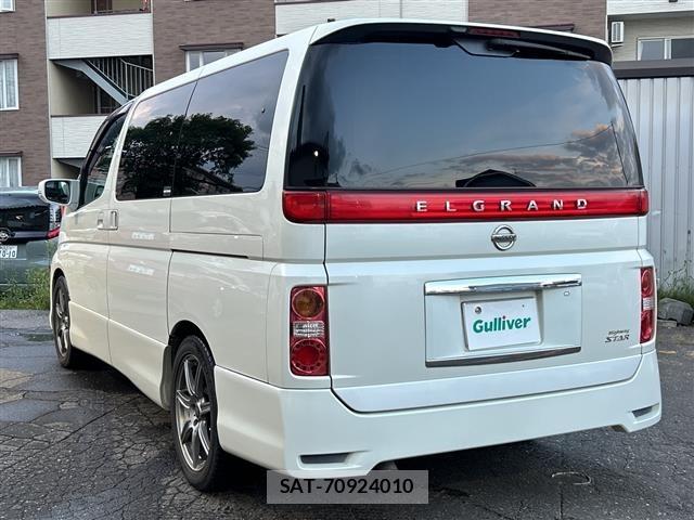 Nissan ELGRAND 2006 8709690-13