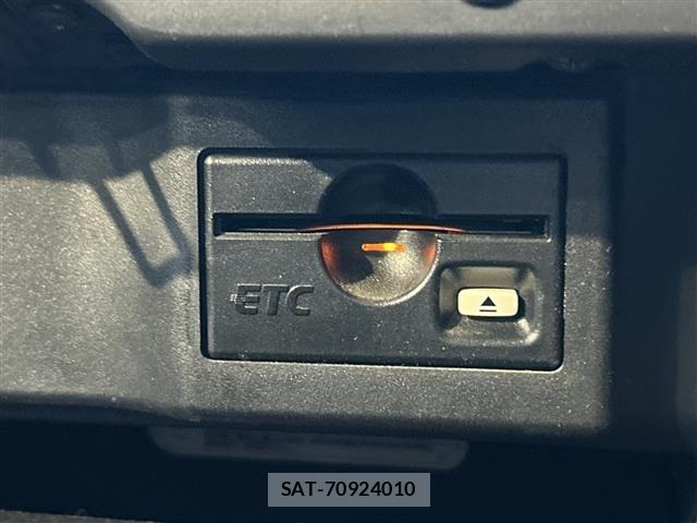 Nissan ELGRAND 2006 8709690-22
