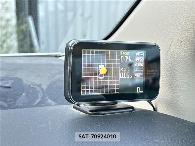 Nissan ELGRAND 2006 8709690-3