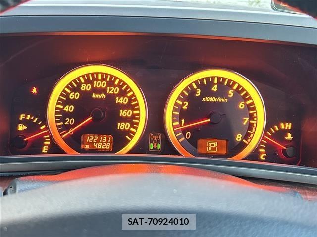 Nissan ELGRAND 2006 8709690-5
