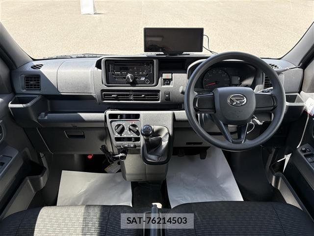 Daihatsu HIJET VAN 2023 8759424-14