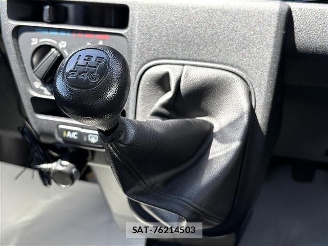 Daihatsu HIJET VAN 2023 8759424-16