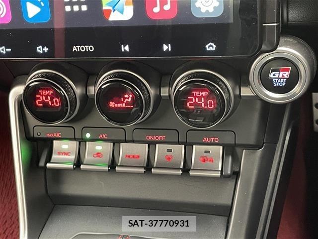 Toyota 86 2024 8892346-1