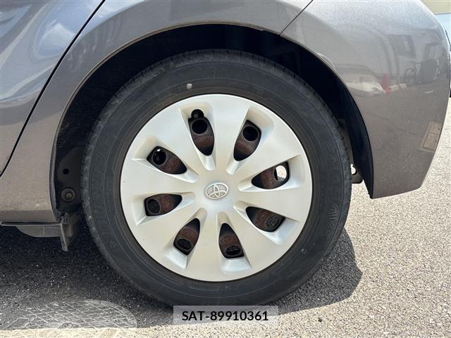 Toyota AQUA 2013 8705848-11