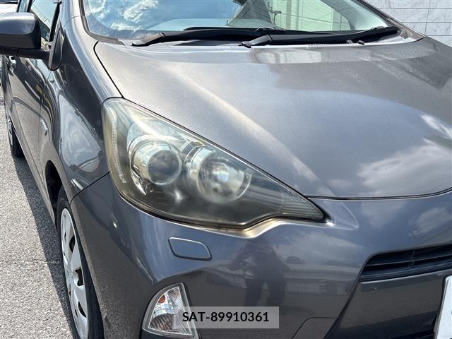 Toyota AQUA 2013 8705848-17