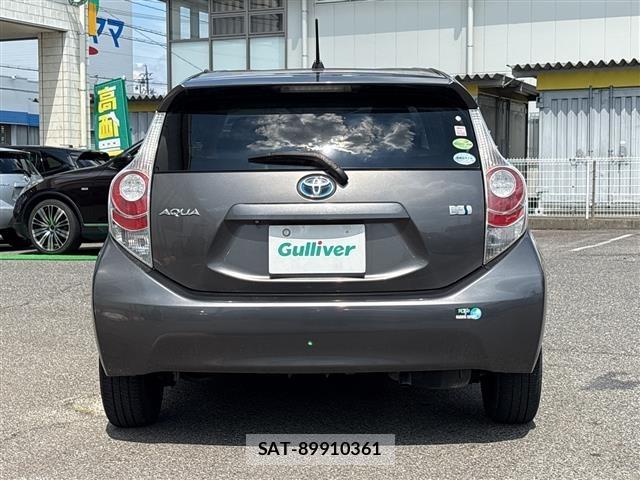 Toyota AQUA 2013 8705848-5