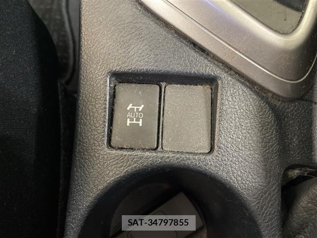 Toyota AURIS 2013 8705348-11