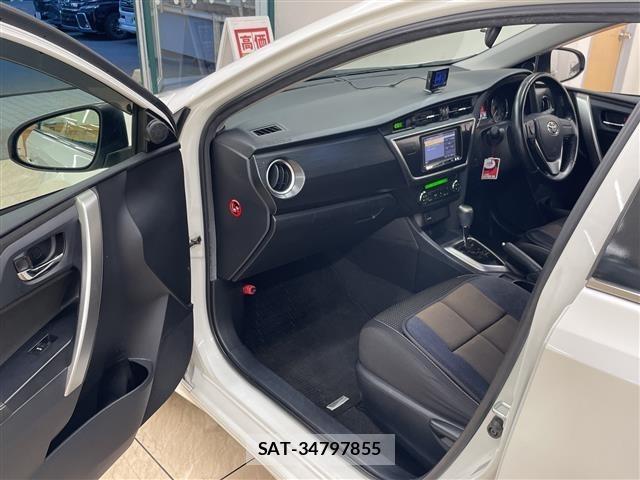 Toyota AURIS 2013 8705348-4