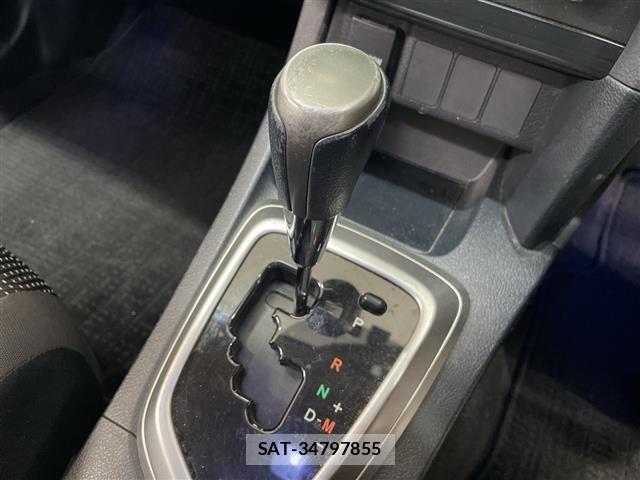 Toyota AURIS 2013 8705348-5