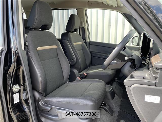 Nissan SERENA 2023 8672293-8