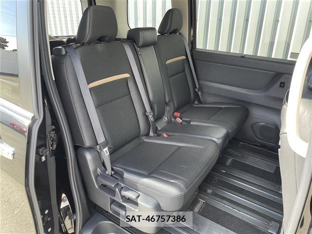 Nissan SERENA 2023 8672293-9