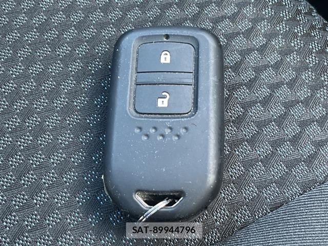 Honda FIT 2017 8703725-11
