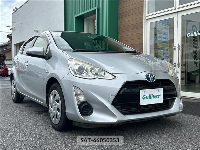 Toyota AQUA 2015 8705850-0